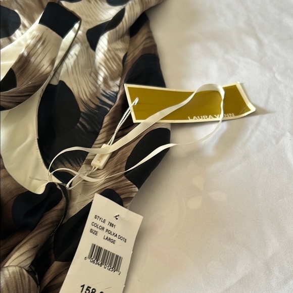 Black and White Sleeveless Midi Sundress for Cocktail Laura Vann - Picture 7 of 7